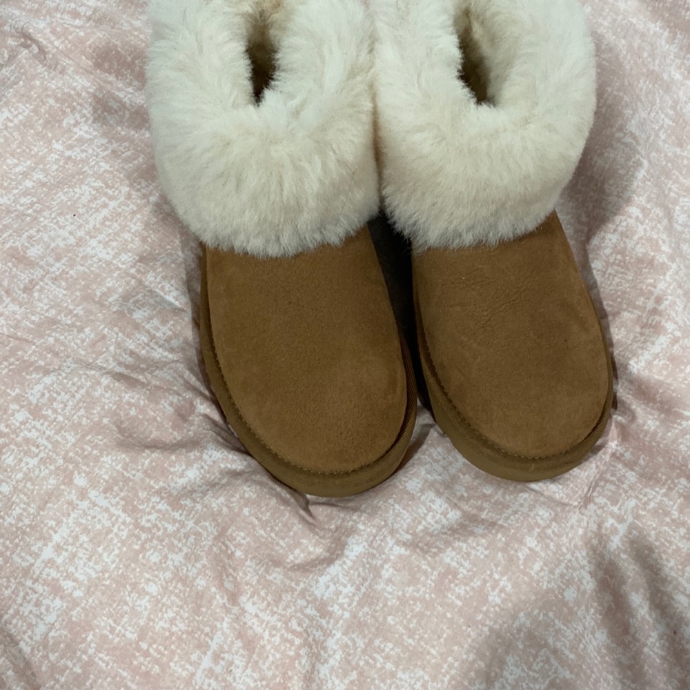 COPY - Chestnut Uggs